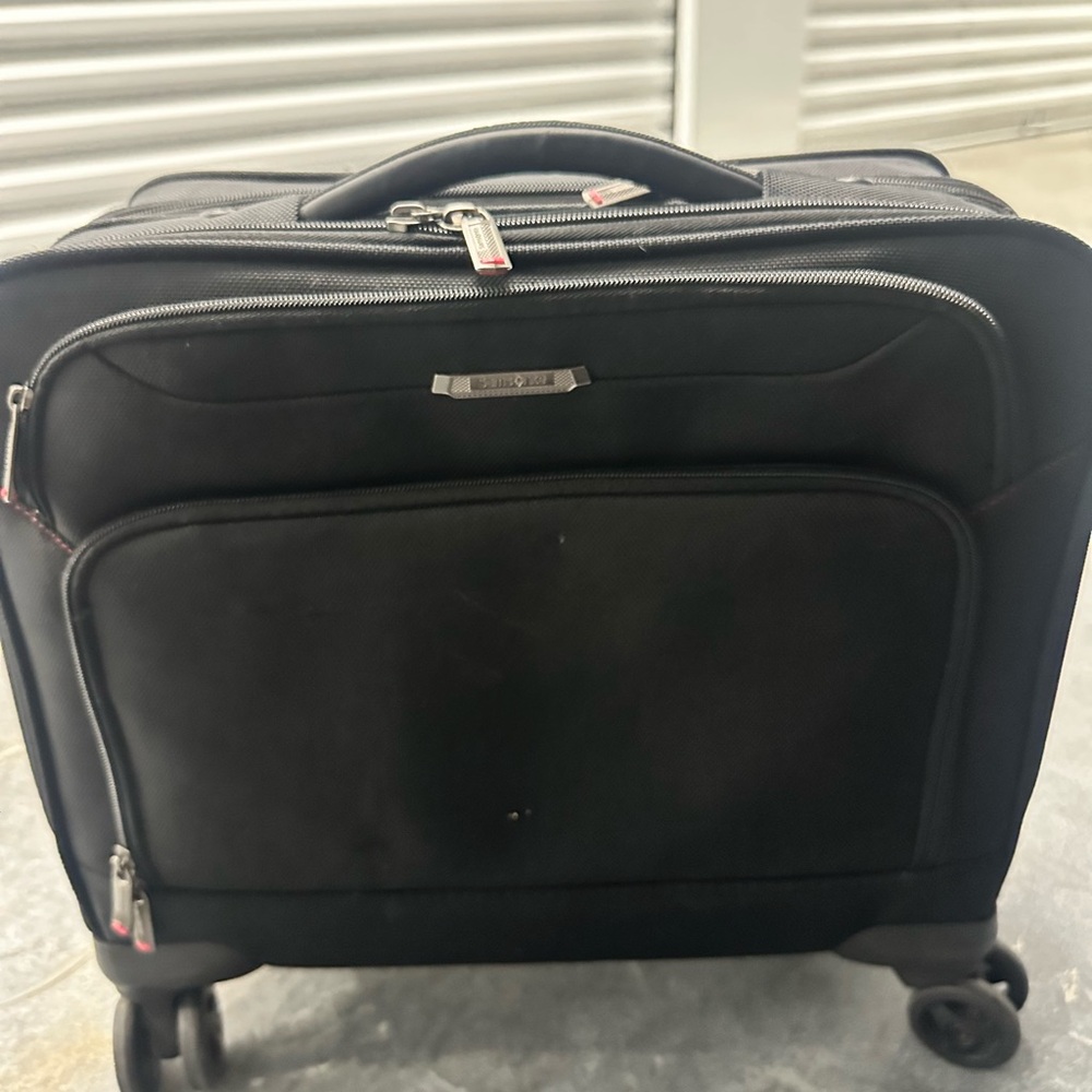 Samsonite Black Spinner Luggage Travel Bag